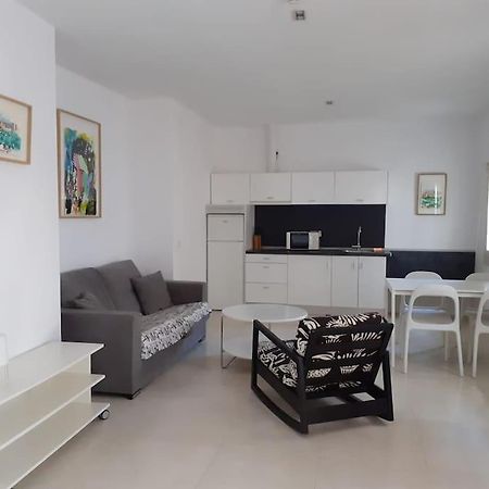 Cosy Flat / Literally At The Foot Of Alhambra Apartment Granada Exterior photo