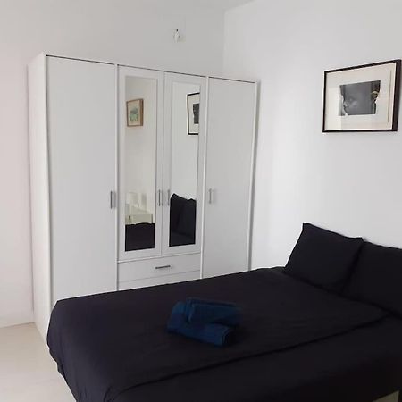 Cosy Flat / Literally At The Foot Of Alhambra Apartment Granada Exterior photo